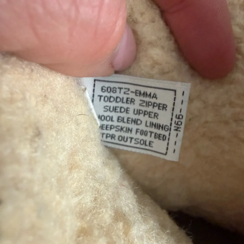 Bearpaw Kids Chestnut Suede Shearling Lined Boots Size 12
